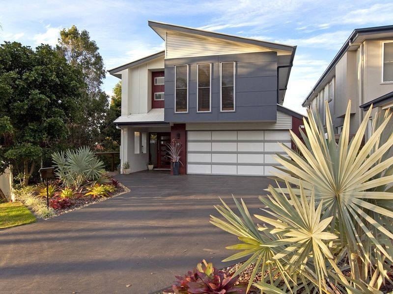 18 Broadwater Terrace, Redland Bay QLD 4165