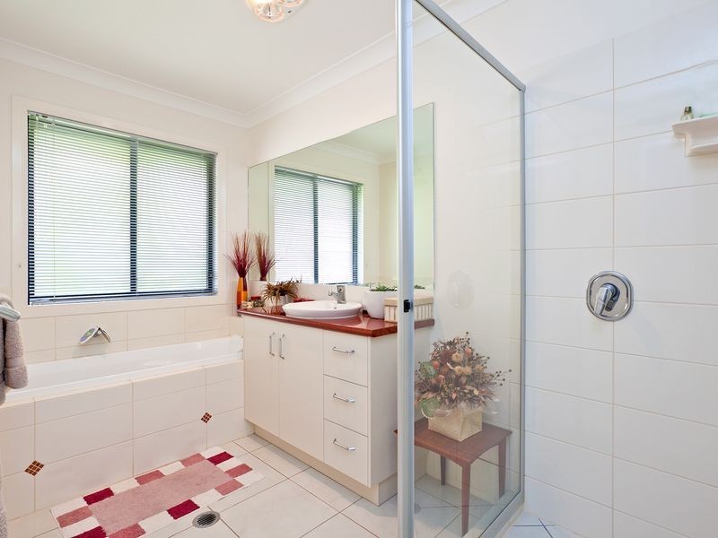 15 Cole St, Redland Bay QLD 4165