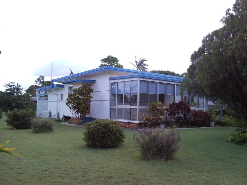 12 Moore Street, Victoria Point QLD 4165