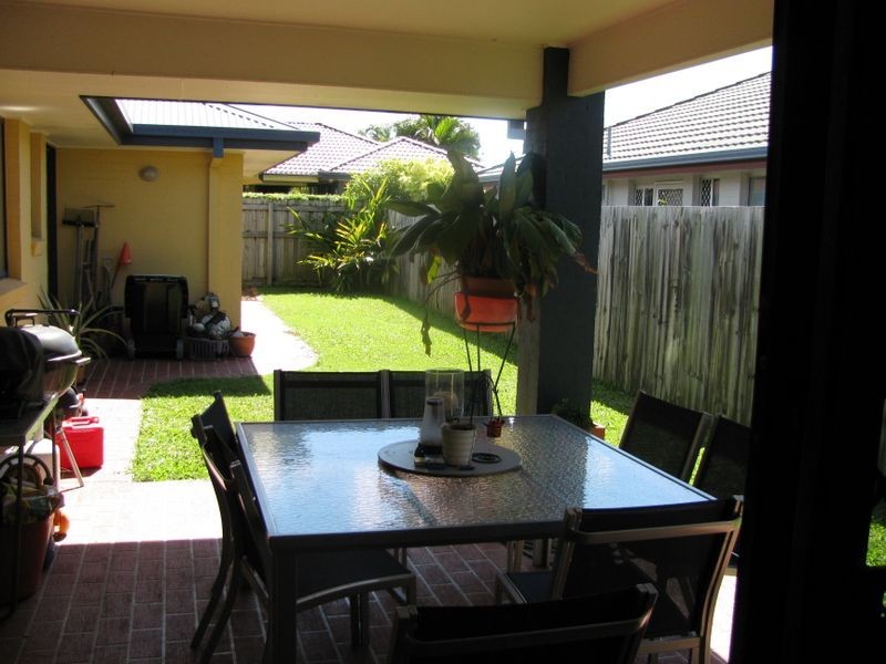 1 Kahlia Close, Victoria Point QLD 4165
