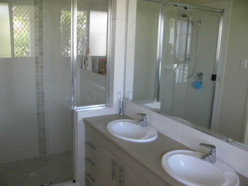 16 Gilchrist Street, Wellington Point QLD 4160