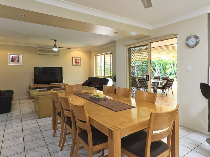 33 Trafalgar Drive, Victoria Point QLD 4165