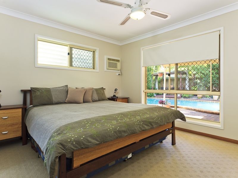 33 Trafalgar Drive, Victoria Point QLD 4165