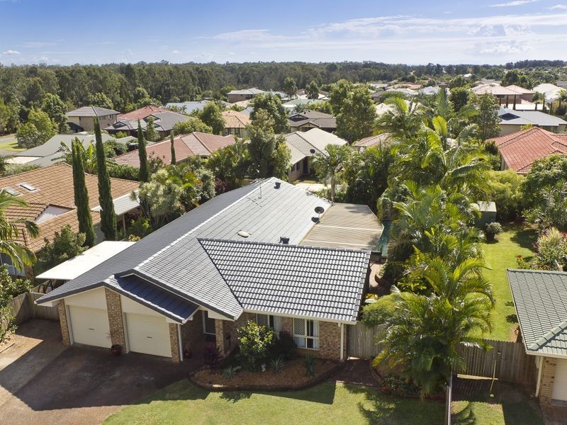 33 Trafalgar Drive, Victoria Point QLD 4165