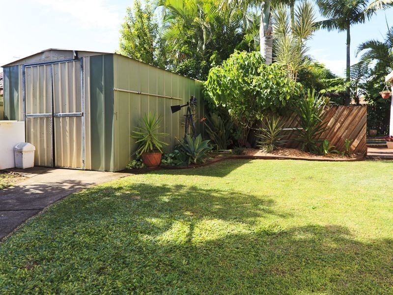 33 Trafalgar Drive, Victoria Point QLD 4165