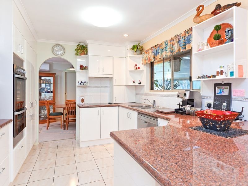 8 Riverton Drive, Wellington Point QLD 4160