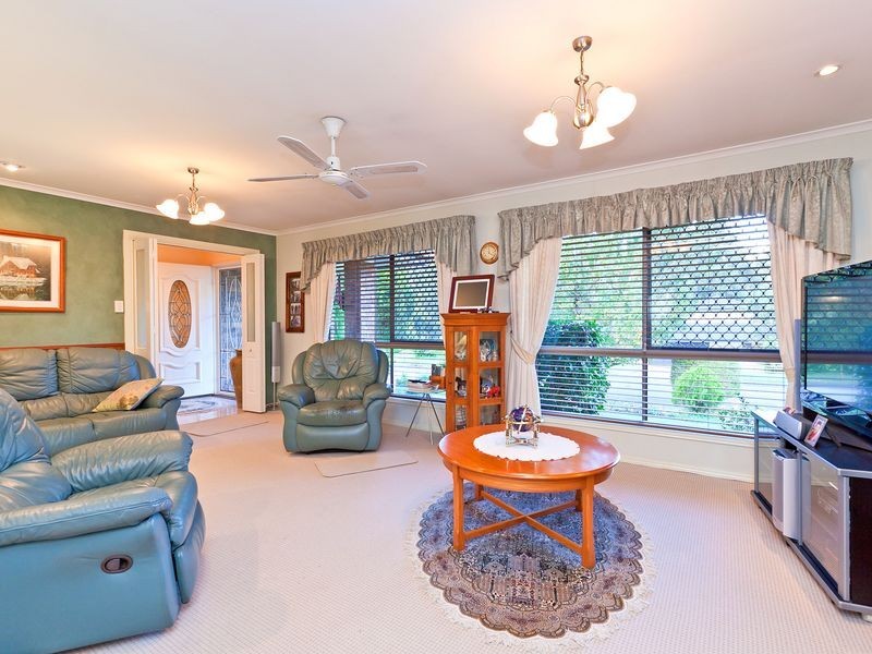 8 Riverton Drive, Wellington Point QLD 4160