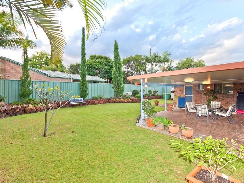 8 Riverton Drive, Wellington Point QLD 4160
