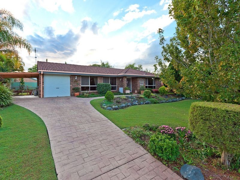 8 Riverton Drive, Wellington Point QLD 4160