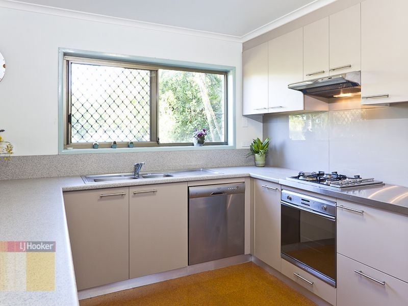 7 Rusbrook Street, Redland Bay QLD 4165