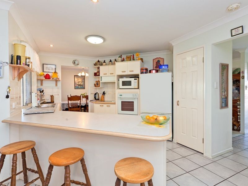 10 Bangalow Street, Victoria Point QLD 4165