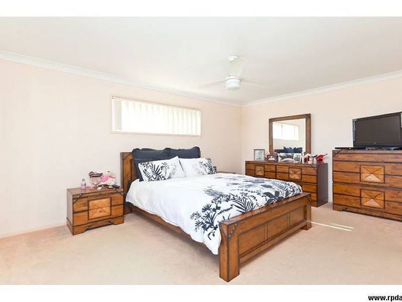 13 Creekside Circuit West, Victoria Point QLD 4165