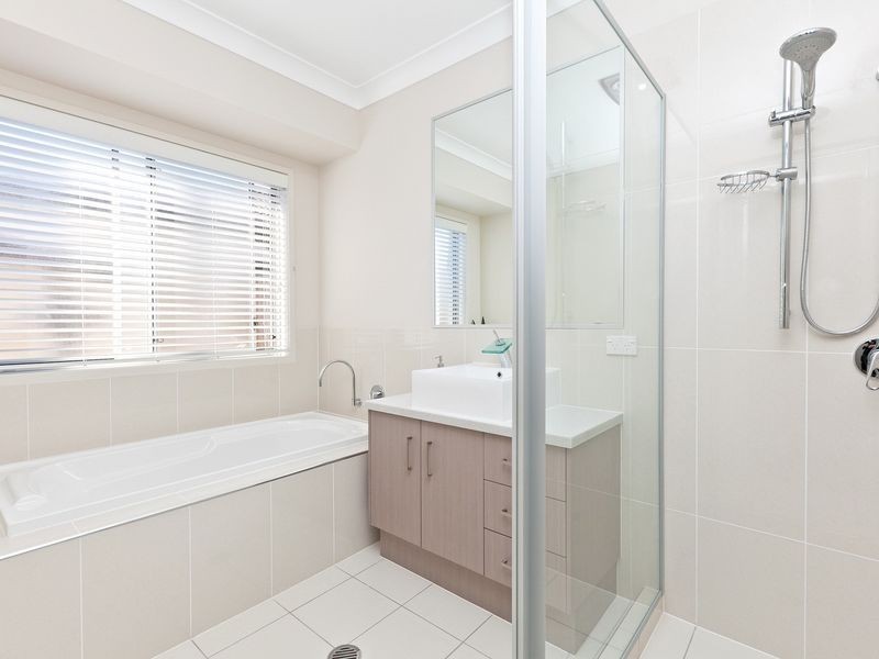 10 Sapium Road, Redland Bay QLD 4165