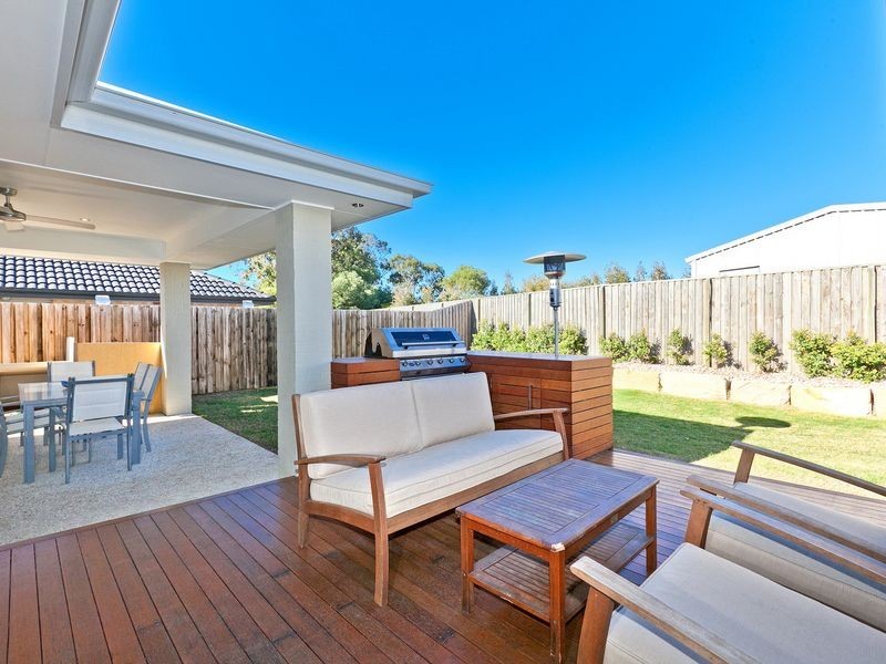 10 Sapium Road, Redland Bay QLD 4165