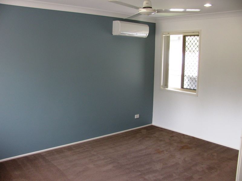 28 Azure Avenue, Redland Bay QLD 4165