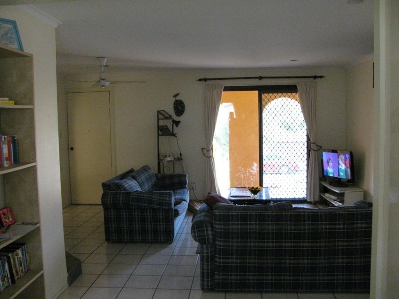 2 Wren Street, Birkdale QLD 4159