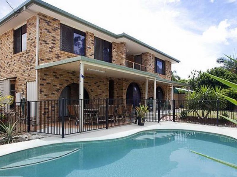 16 Thompson Street, Victoria Point QLD 4165