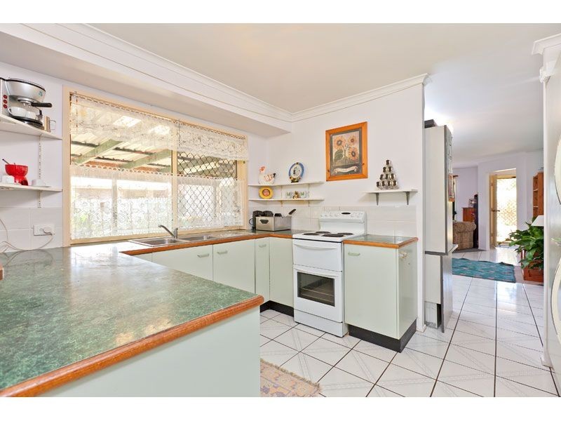 10 Darescott Court, Victoria Point QLD 4165