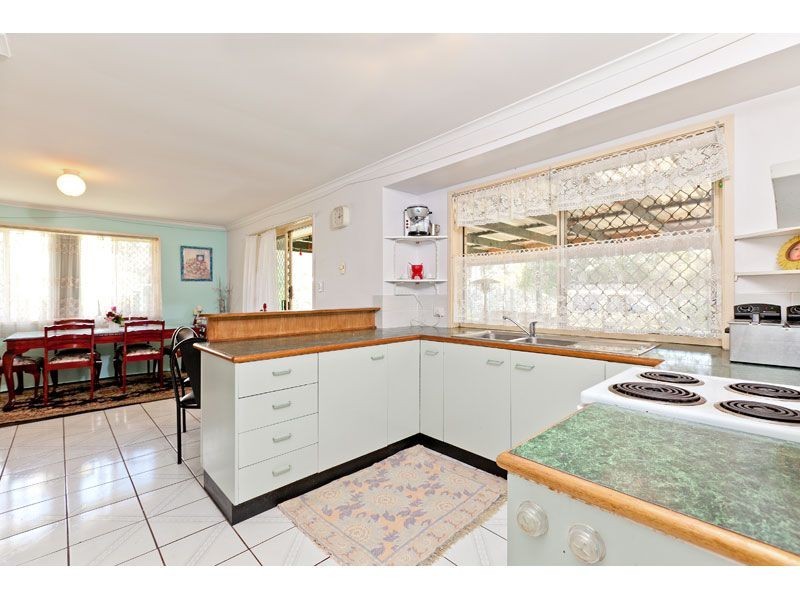 10 Darescott Court, Victoria Point QLD 4165