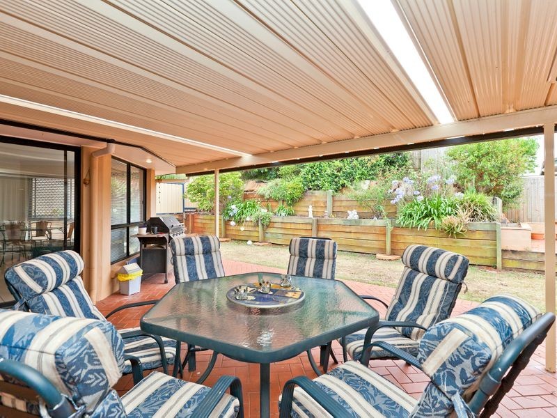 15 Daydream Street, Redland Bay QLD 4165