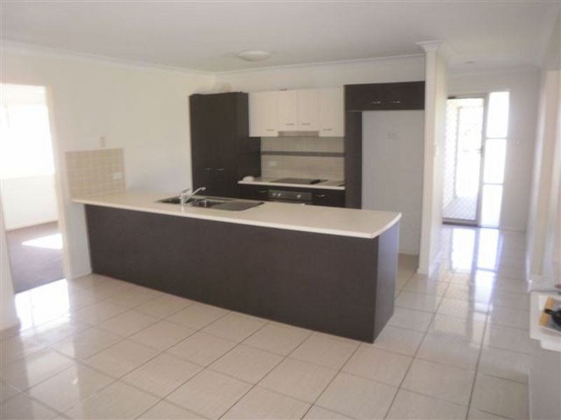 12 Green Place, Redland Bay QLD 4165