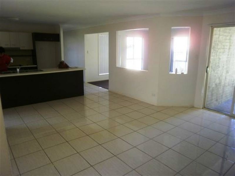 12 Green Place, Redland Bay QLD 4165