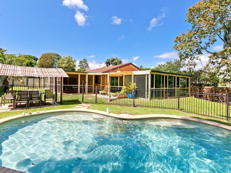 50 Sycamore Parade, Victoria Point QLD 4165