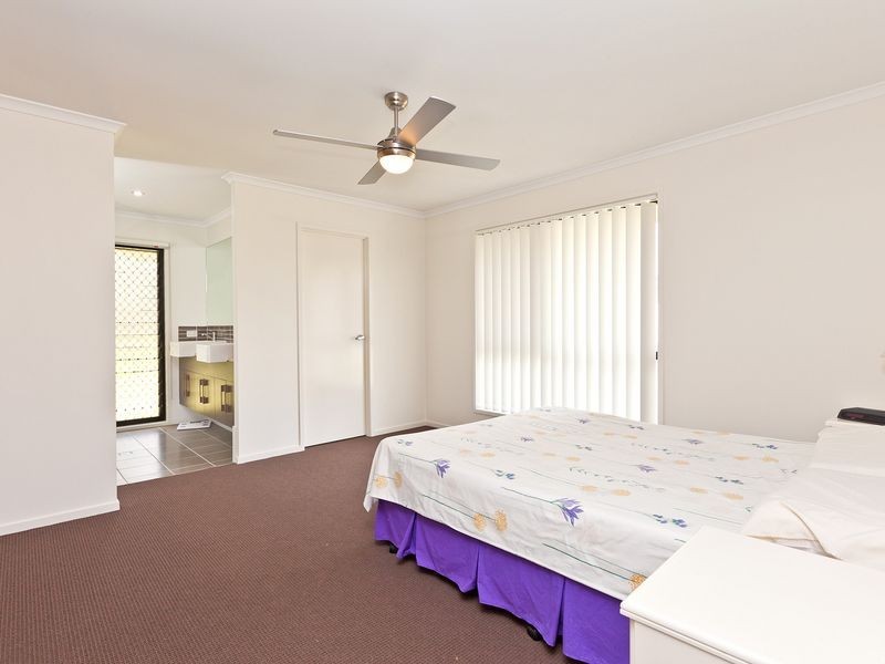 8 Pyrus Place, Redland Bay QLD 4165