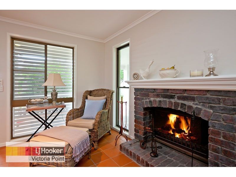 17 Thompson Street, Victoria Point QLD 4165