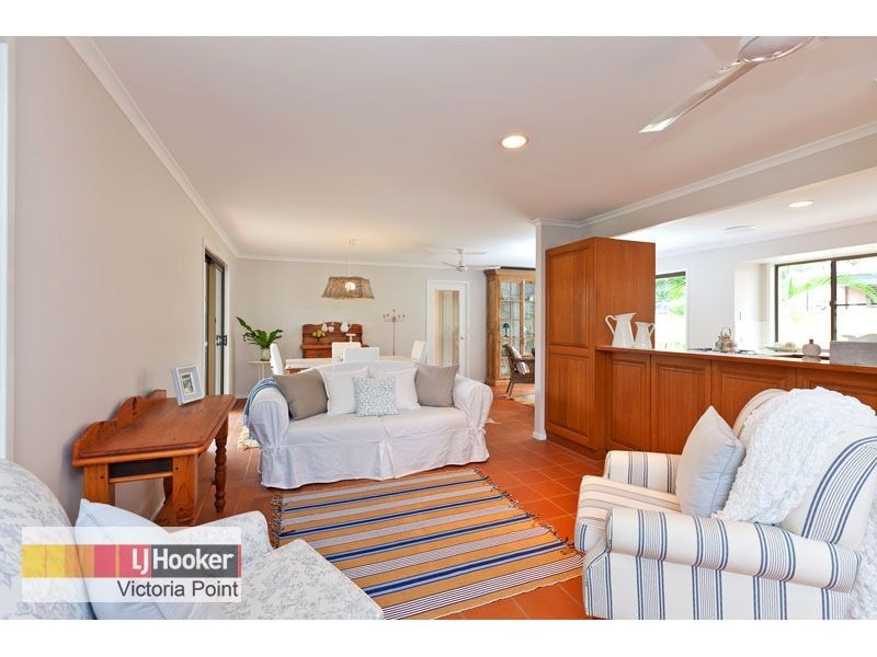 17 Thompson Street, Victoria Point QLD 4165