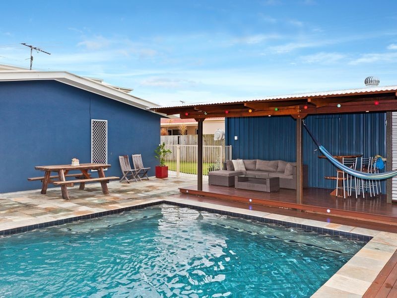 15 Thompson Street, Victoria Point QLD 4165