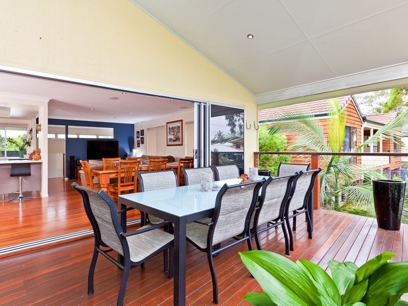 15 Thompson Street, Victoria Point QLD 4165