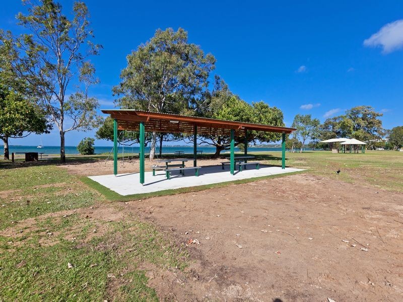 15 Thompson Street, Victoria Point QLD 4165