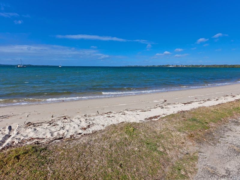 15 Thompson Street, Victoria Point QLD 4165
