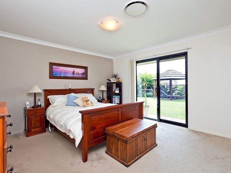 15 Cole Street, Redland Bay QLD 4165
