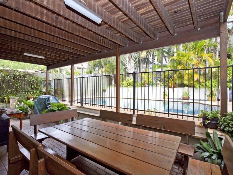 163 McIlwraith Avenue, Norman Park QLD 4170