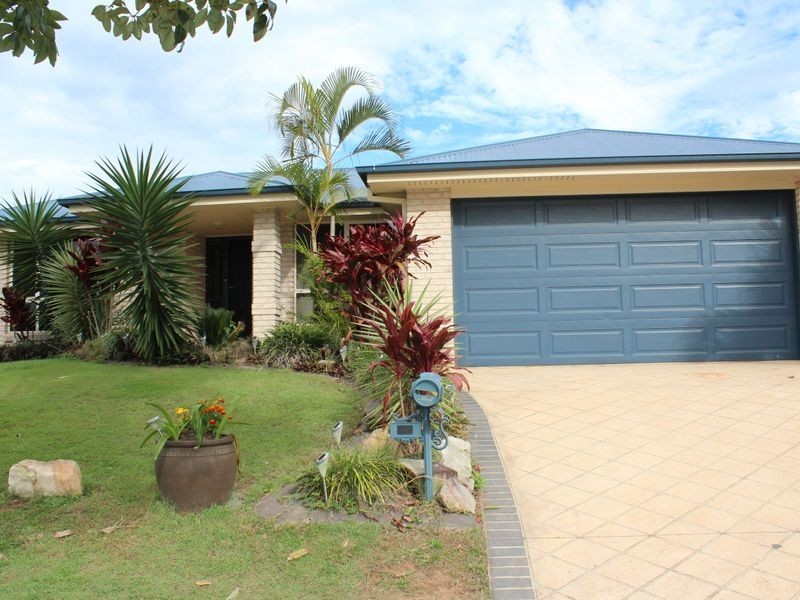 12 Snipe Street, Redland Bay QLD 4165
