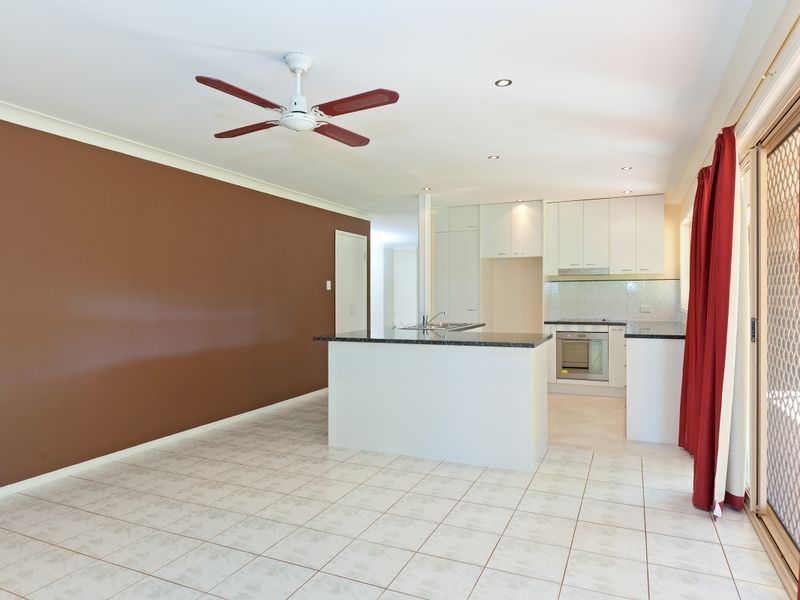 1 Regency Street, Victoria Point QLD 4165