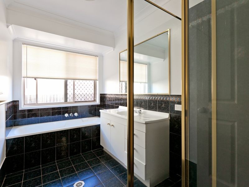 1 Regency Street, Victoria Point QLD 4165