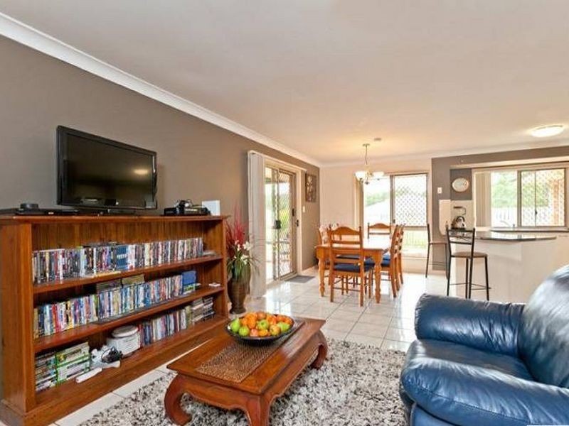 74 School Road, Victoria Point QLD 4165