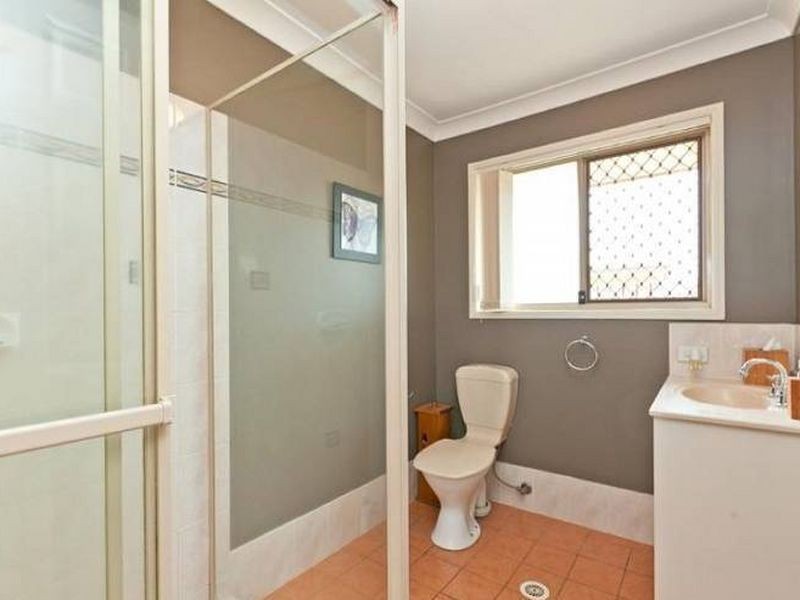 74 School Road, Victoria Point QLD 4165