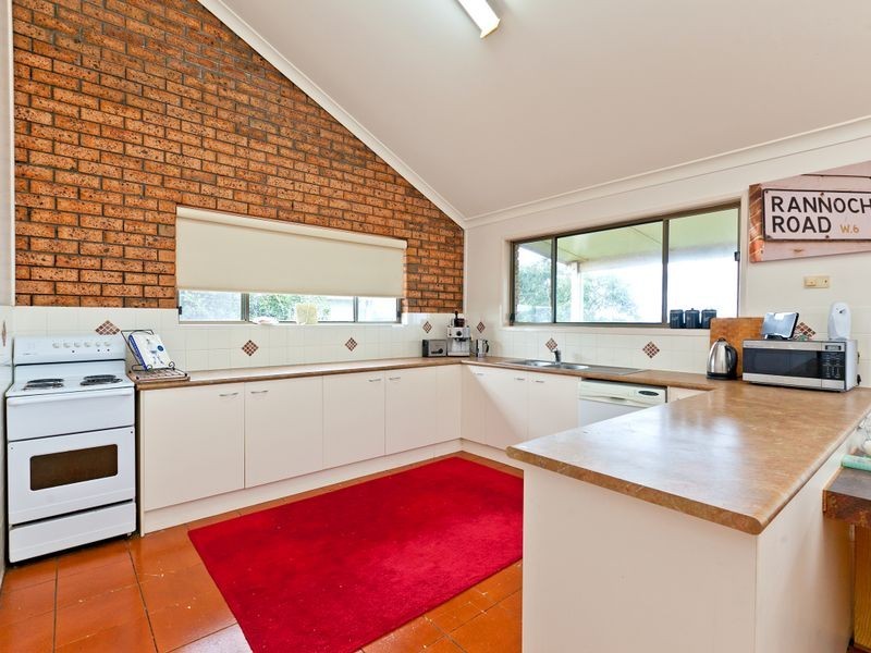 22 Macadamia Street, Victoria Point QLD 4165