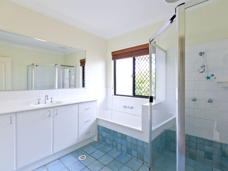 52 Bedarra Street, Redland Bay QLD 4165