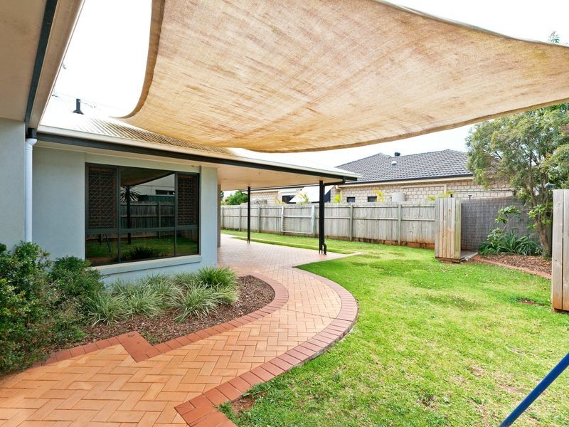 52 Bedarra Street, Redland Bay QLD 4165