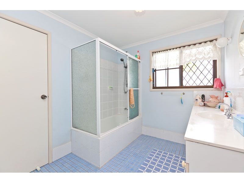 11 Skirmish Court, Victoria Point QLD 4165