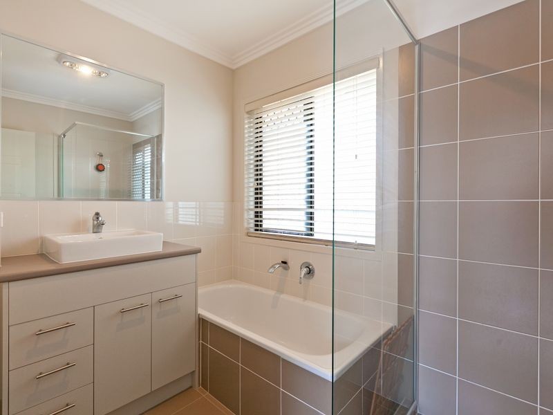 18B Thompson Street, Victoria Point QLD 4165