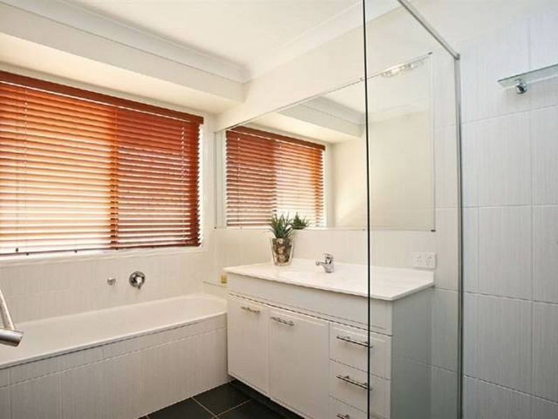 14 Syracuse Street, Redland Bay QLD 4165