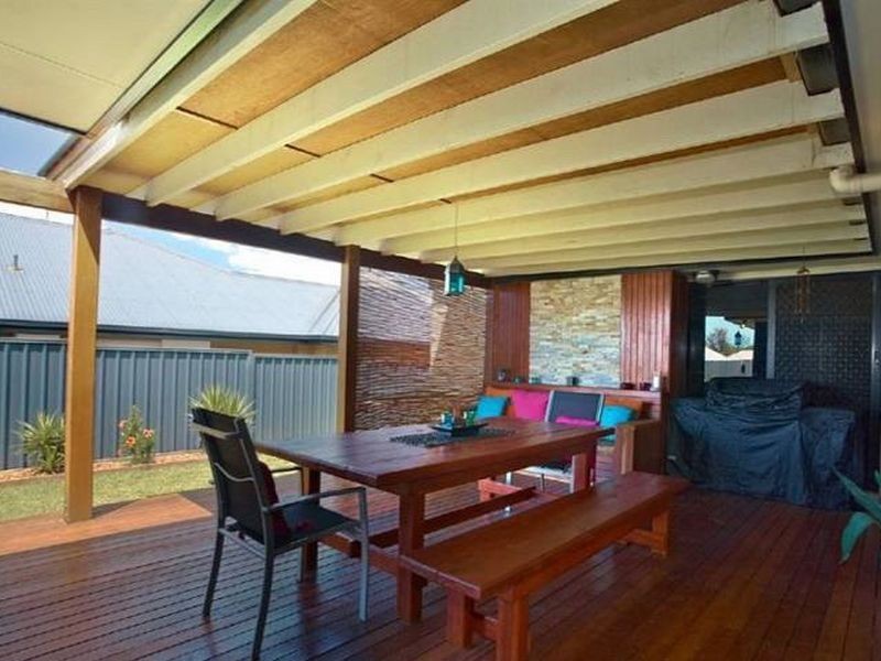 14 Syracuse Street, Redland Bay QLD 4165