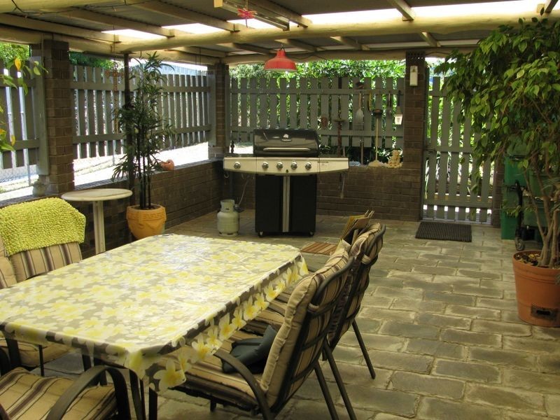 11 Waratah Avenue, Victoria Point QLD 4165