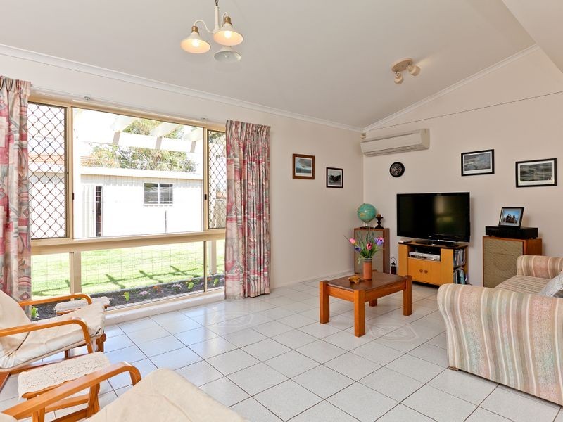 35 Adrian Street, Victoria Point QLD 4165